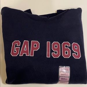 GAP HOODIE